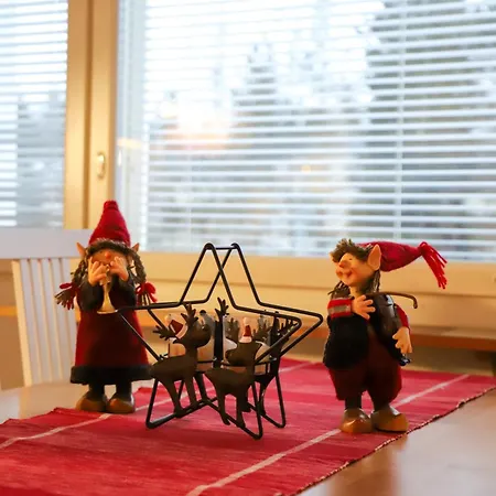 Apartament A Quiet Triangle Next To Bus Connections